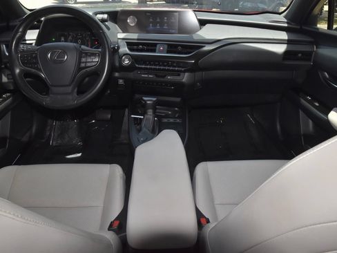 Used 2020 Lexus UX 200 w/ Premium Package FWD image 16
