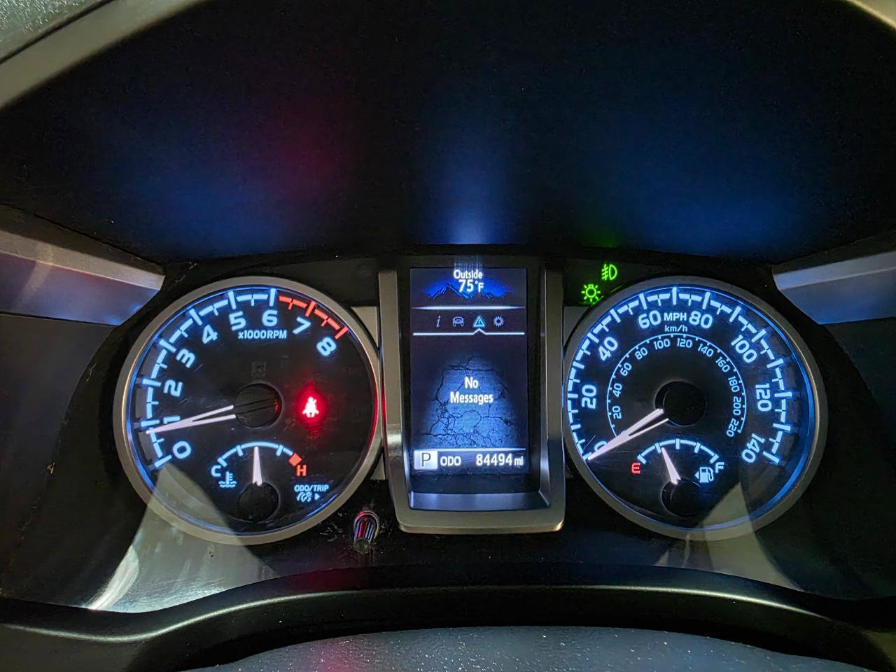 Used 2021 Toyota Tacoma SR5 AWD/4WD image 36