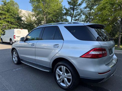 Used 2012 Mercedes-Benz ML 350 BlueTEC 4MATIC image 9