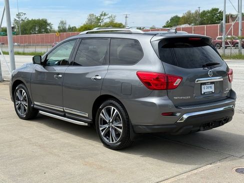 Used 2019 Nissan Pathfinder Platinum AWD/4WD image 10