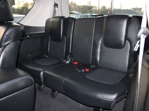 Used 2015 INFINITI QX80 4WD image 11