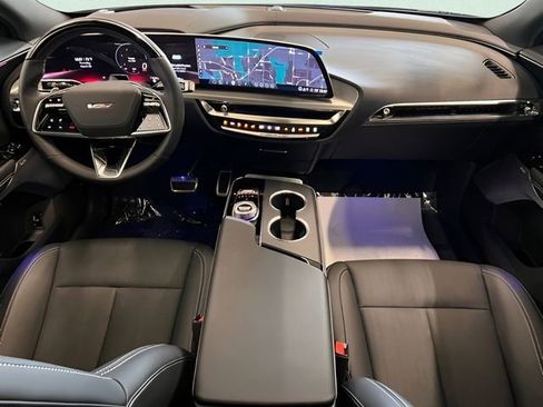 Used 2026 Cadillac Lyriq V image 25