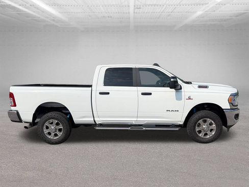 Used 2024 RAM 2500 Big Horn w/ Off Road Package AWD/4WD image 7