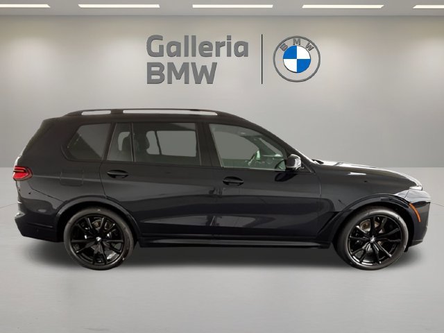 Certified 2026 BMW X7 xDrive40i w/ M Sport Package AWD/4WD image 8