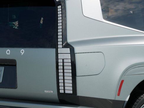 New 2026 Hyundai Ioniq 9 Calligraphy image 10