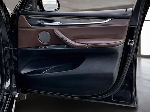 Used 2016 BMW X5 xDrive50i image 24