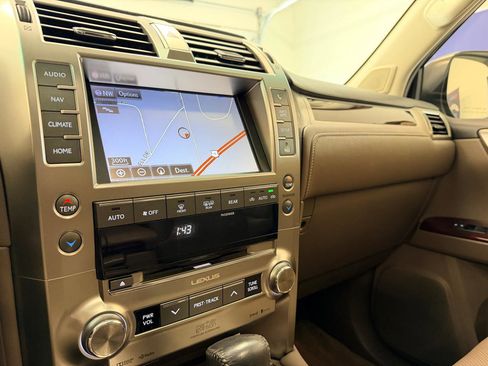 Used 2015 Lexus GX 460 Luxury AWD/4WD image 51