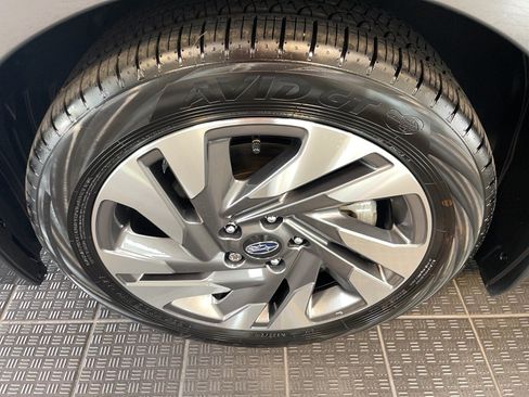 Used 2025 Subaru Legacy Limited AWD/4WD image 5