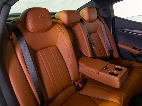 Used 2020 Maserati Ghibli S Q4 image 32