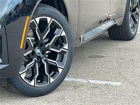 New 2026 BMW X3 xDrive30i w/ Premium Package AWD/4WD image 3