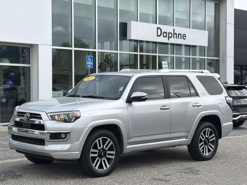 Used 2021 Toyota 4Runner Limited image 8