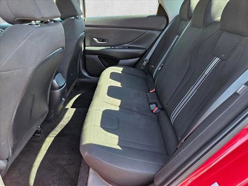 Used 2024 Hyundai Elantra SEL FWD image 22
