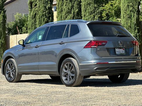 Certified 2023 Volkswagen Tiguan SE FWD image 6