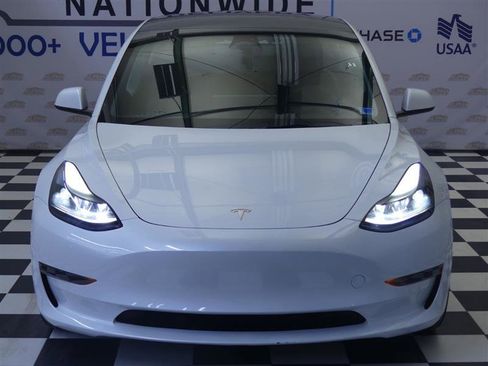 Used 2023 Tesla Model 3 Standard Range RWD image 2