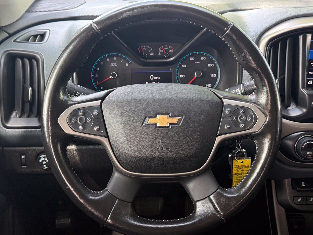 Used 2022 Chevrolet Colorado Z71 w/ Safety Package RWD image 16