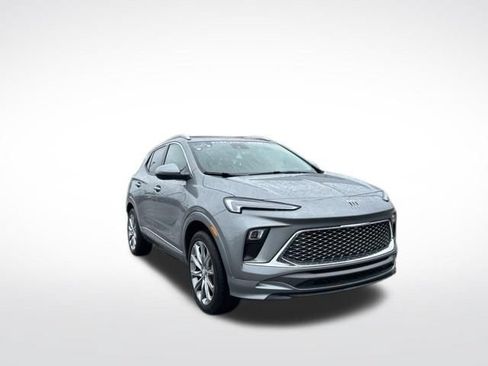 Certified 2025 Buick Encore GX Avenir w/ Avenir Technology Package AWD/4WD image 1