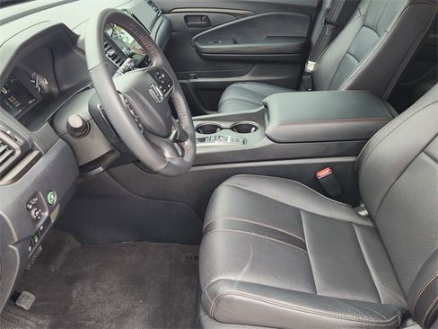 Certified 2024 Honda Passport TrailSport image 11