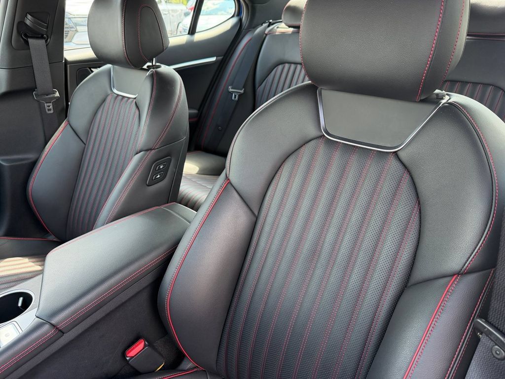 Used 2026 Genesis G70 3.3T Sport Prestige RWD image 13