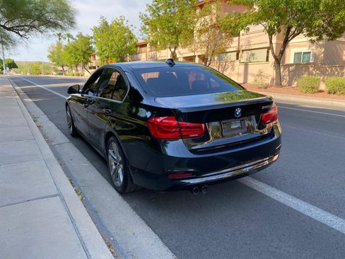 Used 2018 BMW 330i Sedan RWD image 9
