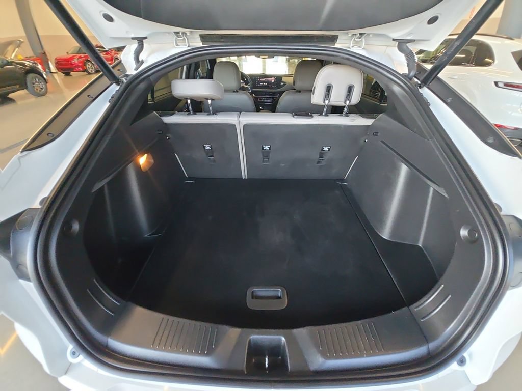 Certified 2024 Buick Envista Avenir FWD image 29
