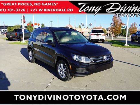 Used 2017 Volkswagen Tiguan S image 1