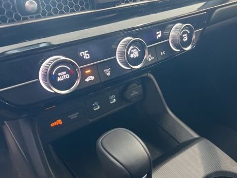 Certified 2025 Honda Civic Sport image 17