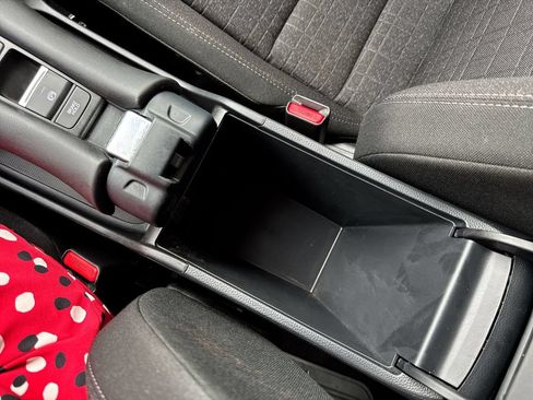 Certified 2025 Honda HR-V LX image 20