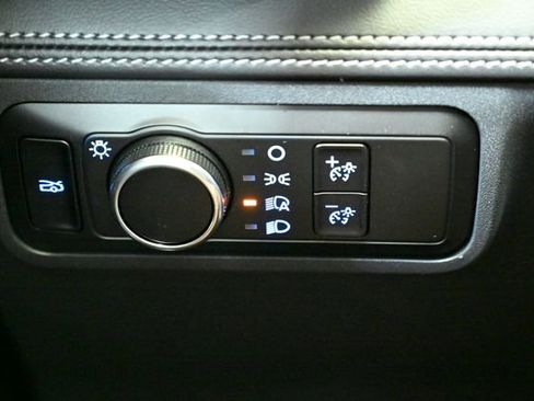 Used 2024 Ford Mustang GT Premium image 40