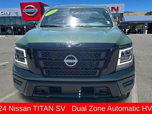 Used 2024 Nissan Titan SV w/ SV Bronze Edition Package AWD/4WD image 8