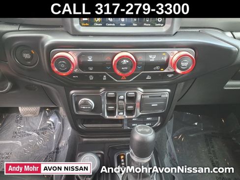 Used 2021 Jeep Wrangler Unlimited Sahara w/ Uconnect 4C Nav & Sound Group AWD/4WD image 25
