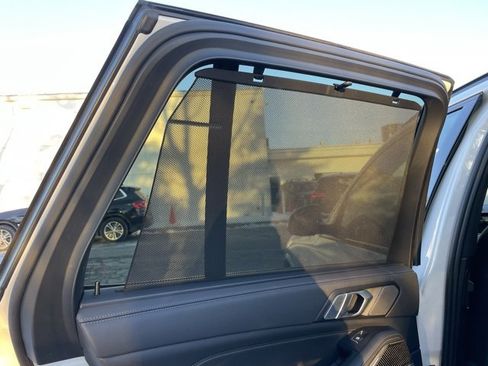 Certified 2023 BMW X5 M50i w/ Executive Package image 10