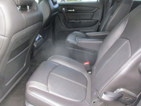 Used 2017 GMC Acadia Limited SLT AWD/4WD image 10