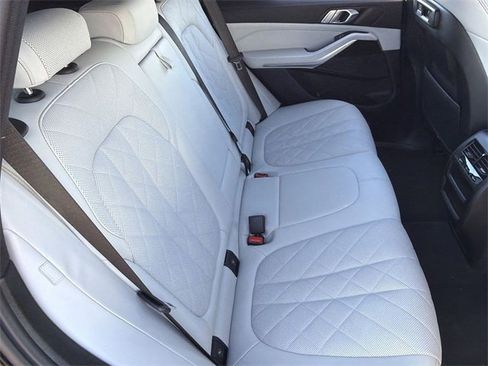 Used 2023 BMW X5 xDrive40i image 14