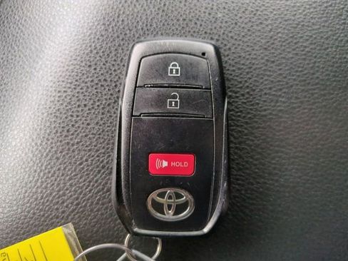 Used 2024 Toyota Tacoma SR5 AWD/4WD image 27