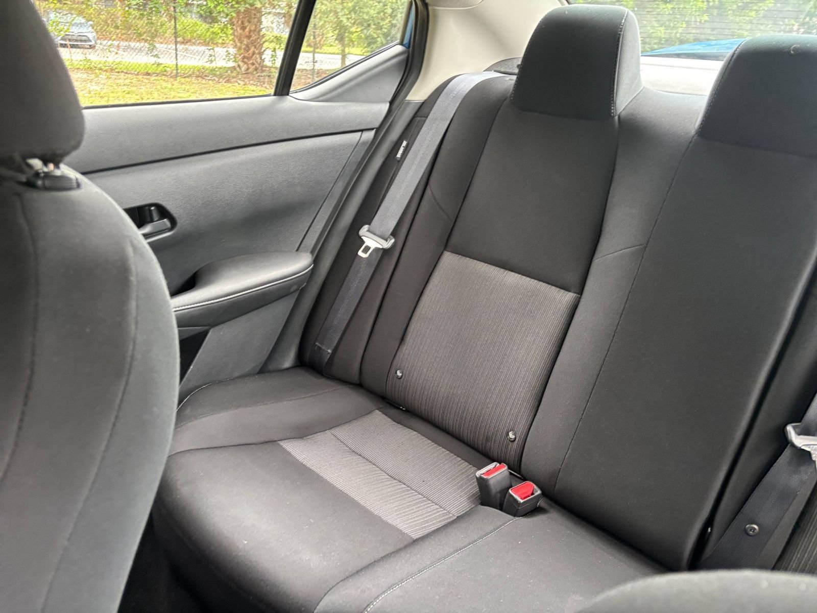 Used 2025 Nissan Sentra SV FWD image 38