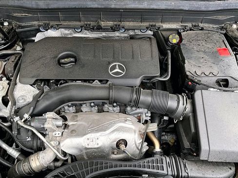Certified 2022 Mercedes-Benz GLB 250 4MATIC image 34