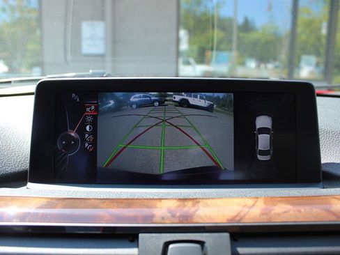 Used 2014 BMW 335i xDrive Sedan AWD/4WD image 12