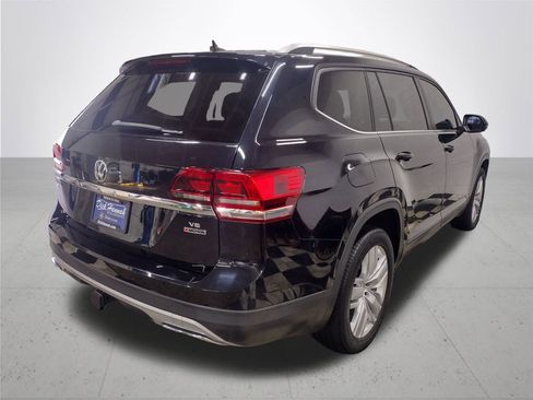 Used 2019 Volkswagen Atlas SE w/ Towing Package image 11