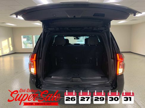 Used 2021 Chevrolet Tahoe Z71 w/ Rear Media and Nav Package image 8