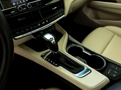 Used 2023 Cadillac CT4 Luxury w/ Sun And Sound Package image 19