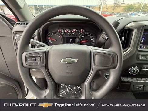 New 2026 Chevrolet Silverado 1500 Custom Trail Boss w/ LPO, Dark Essentials Package AWD/4WD image 16