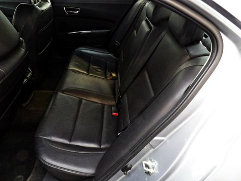 Used 2018 Acura TLX w/ Technology Package image 10