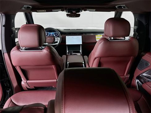 New 2026 Land Rover Range Rover SE image 23