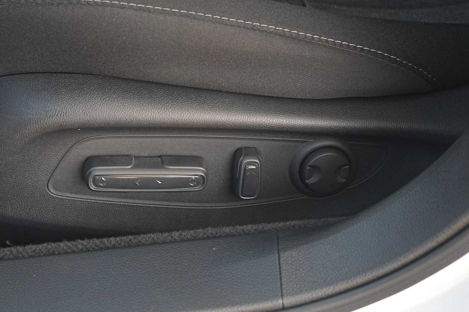 Certified 2024 Honda Accord EX image 12