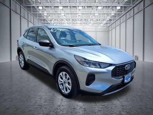Certified 2023 Ford Escape Active AWD/4WD image 5