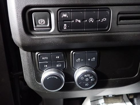 Used 2021 GMC Yukon XL SLT AWD/4WD image 26