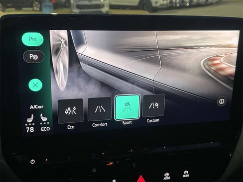 Used 2023 Volkswagen ID.4 Pro S image 10