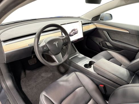 Certified 2023 Tesla Model 3 Standard Range RWD image 9