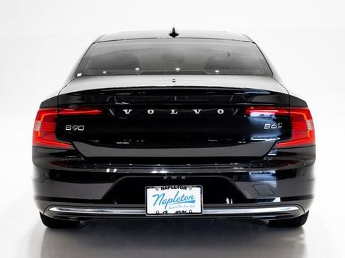 Used 2023 Volvo S90 B6 Plus AWD/4WD image 33