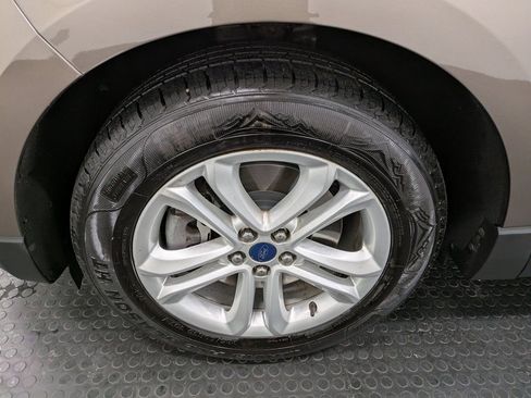 Used 2019 Ford Edge SEL w/ Equipment Group 201A image 7